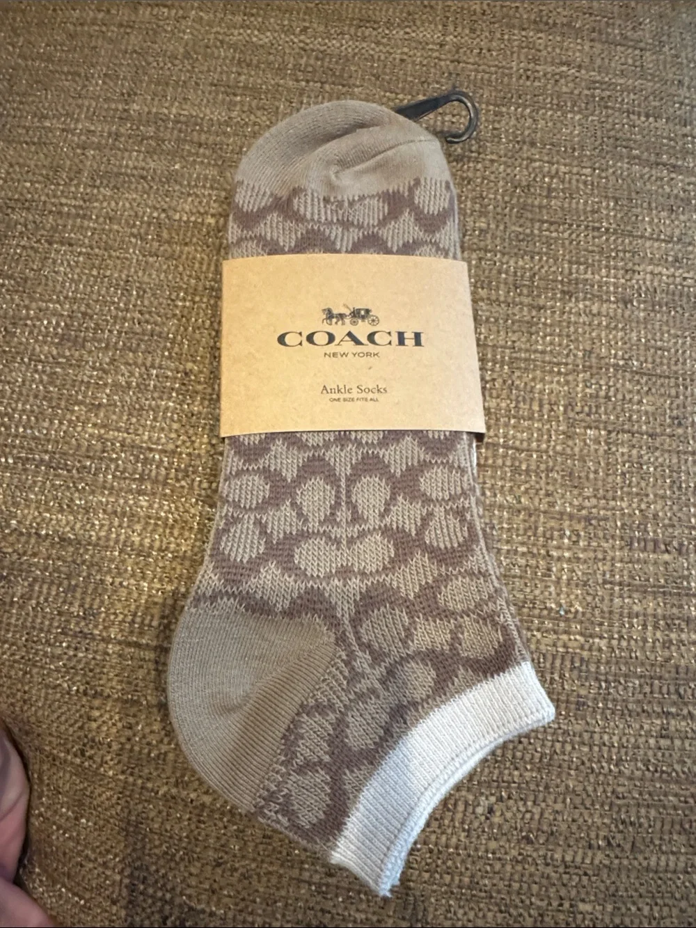 Coach signature logo ankle socks set of 2 one size NWT
